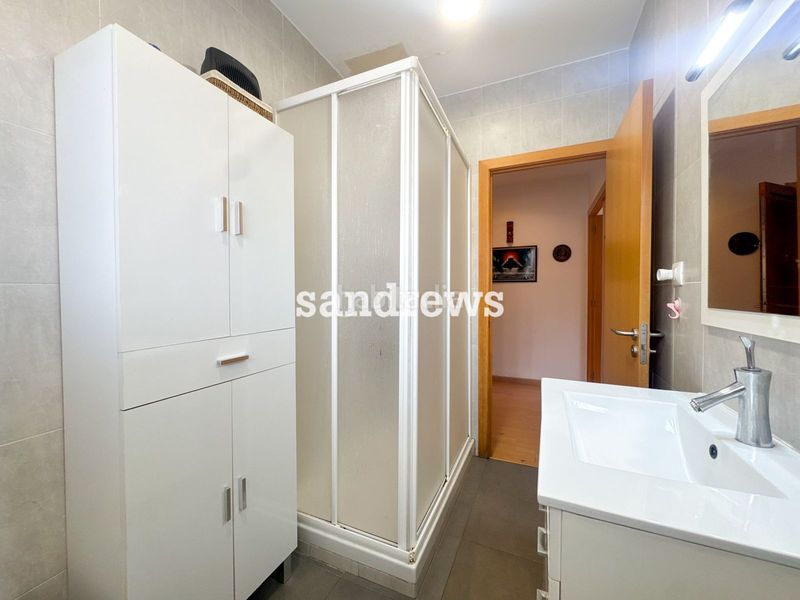 Foto 35dcae32-fafb-43d5-8460-bba151b86f61. Edificio  en venta en el centro 7 viviendas, 3 locales y patio de 200 m en Figueres
