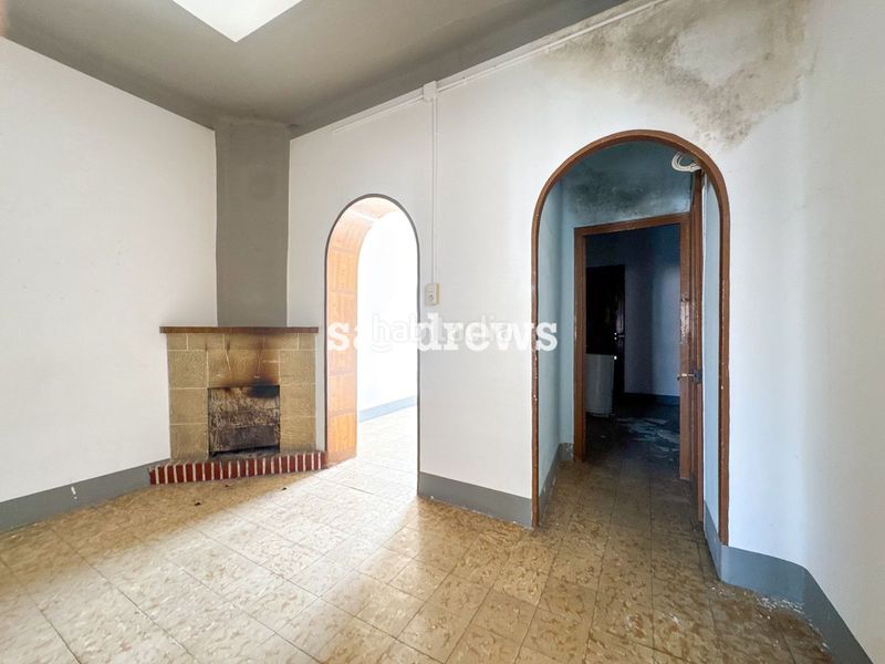 Foto 54df82d7-b800-4e4f-8ca0-137f39bd3989. Edificio  en venta en el centro 7 viviendas, 3 locales y patio de 200 m en Figueres