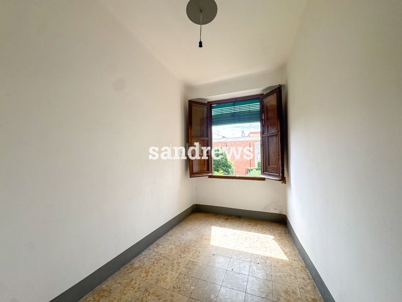 Foto ebb1c711-fdcc-46fa-b2be-ffe193ffa654. Edificio  en venta en el centro 7 viviendas, 3 locales y patio de 200 m en Figueres