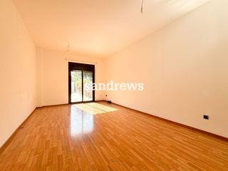 Casa adossada a Vilaju�ga. Casa adosada en venta en vilaju�ga con garaje y terraza