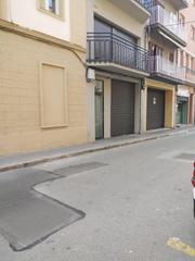 Rent Business premise  Carrer de sant cugat. Bien situado zona muy céntrica