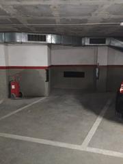 Car parking in Havana