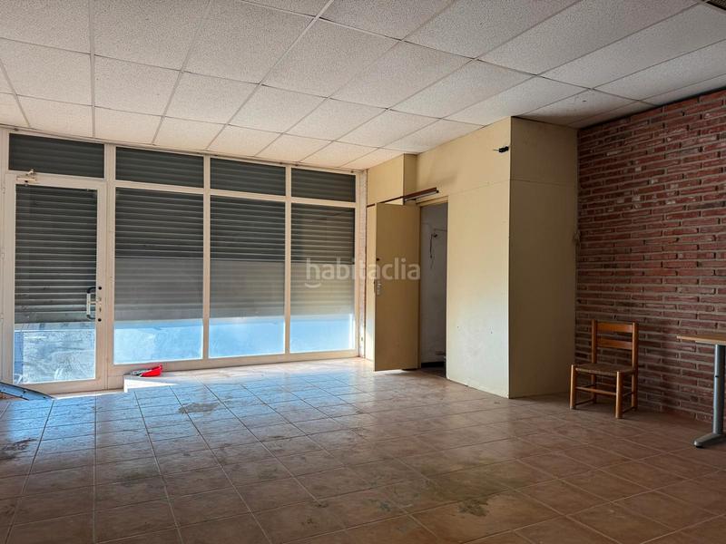 Foto 3a44321a-6cab-4fc1-b37a-5f474cfa90b2. Alquiler local comercial en Centre Badalona