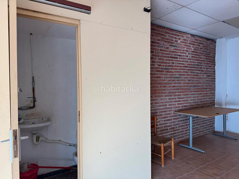 Foto 44525274-1807-42ff-8105-a58cf9bf091b. Alquiler local comercial en Centre Badalona