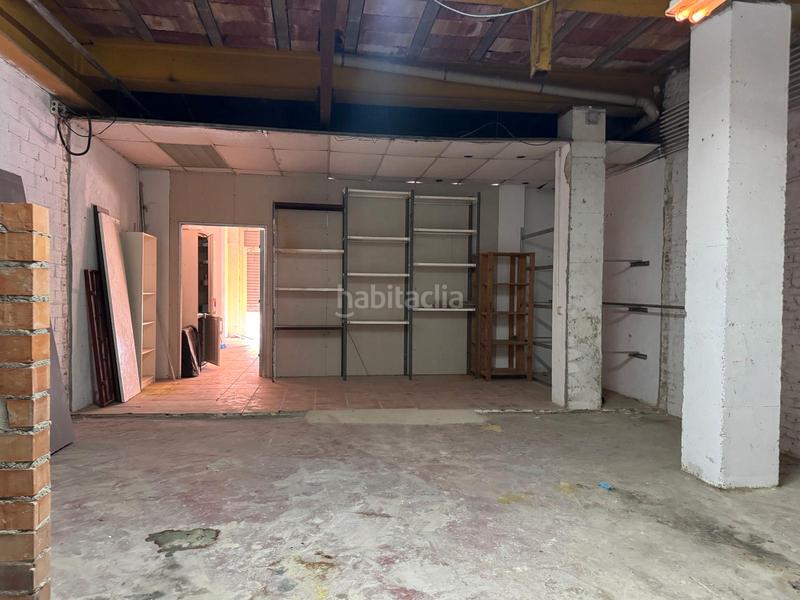 Foto f2497e6c-b888-4caa-b732-98fd01943465. Alquiler local comercial en Centre Badalona
