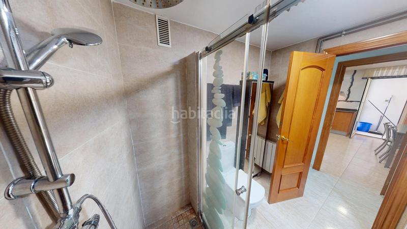 Foto 231244f6-58e0-427f-a21f-72e509b80e9d. Appartamento in El Raval Santa Coloma de Gramenet