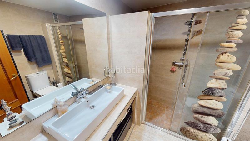 Foto 408dd8f2-ab34-4614-931f-9de79c792d3c. Piso en El Raval Santa Coloma de Gramenet