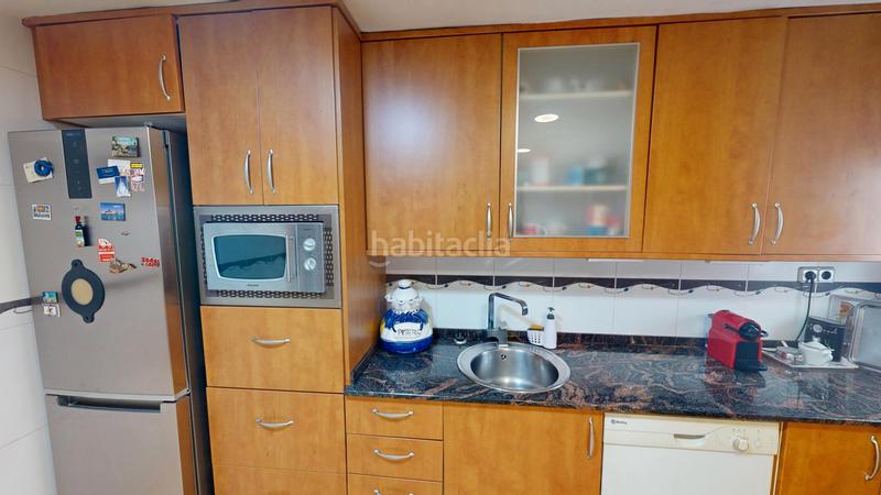 Foto 508ee395-16c2-454a-8ce3-e37b302e99ef. Piso en El Raval Santa Coloma de Gramenet