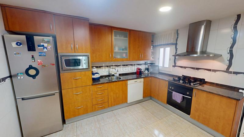 Foto c27643f6-7fb3-4bbc-935a-9378efacff7b. Piso en El Raval Santa Coloma de Gramenet