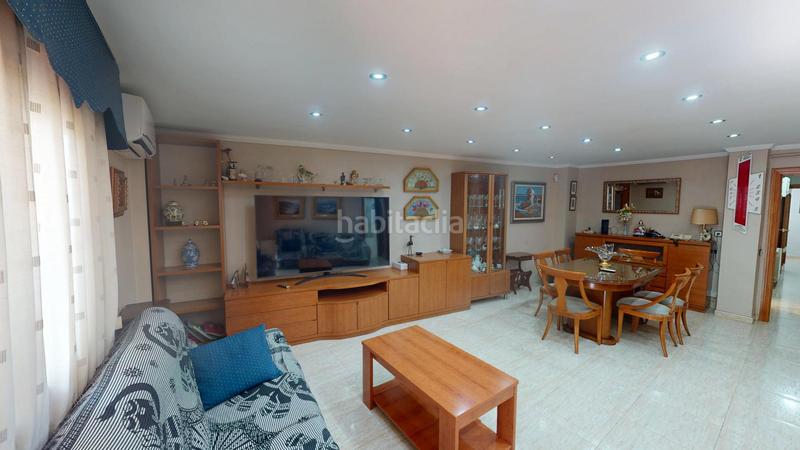 Foto e5ec1e40-eb56-4360-85f6-3fd8f28e9ae8. Piso en El Raval Santa Coloma de Gramenet