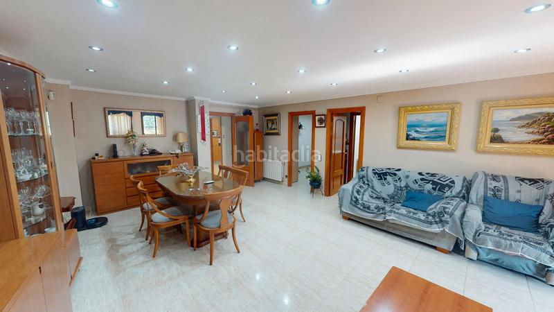 Foto e6746b22-bebc-4462-8675-2224b1faf320. Piso en El Raval Santa Coloma de Gramenet