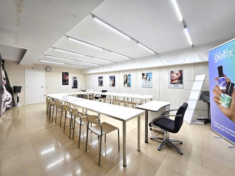 Foto 13fdcf95-ff4f-498b-89ea-0129526d269b. Local commercial dans carrer gran de sant andreu 237 dans Barcelona