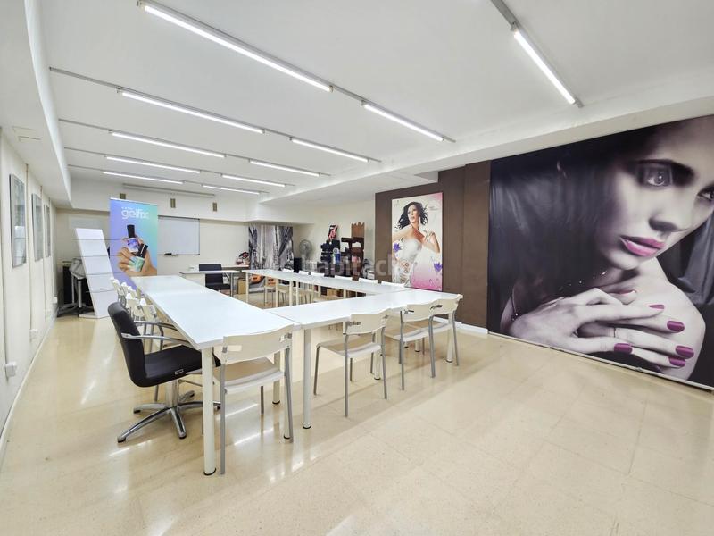 Foto bc122ea8-4596-4188-95ae-c6e7bd7e2e9d. Local commercial dans carrer gran de sant andreu 237 dans Barcelona