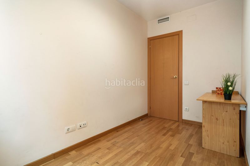 Foto 711d8c69-ae28-496b-b261-225d6876c860. Pis amb calefacció aparcament a Provençals del Poblenou Barcelona