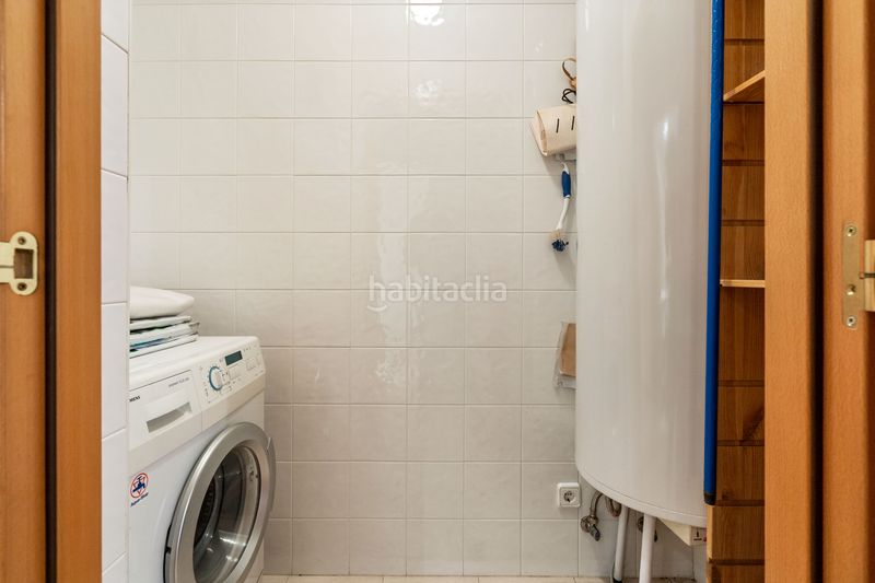 Foto ee12c684-84ab-457d-9af8-e0046c75b42d. Pis amb calefacció aparcament a Provençals del Poblenou Barcelona