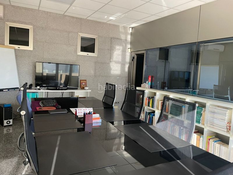 Foto 06dad100-cec3-4723-8394-2ce3e8c5dbf6. Oficina s en la avenida de la justicia 678421372 en Murcia