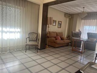 Pis a Centro. Piso 4 habitaciones plaza del casino de molina 678421372
