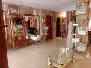 Location Local commercial à Santo Angel. Peluquería con todo montado lista para entrar 616652603