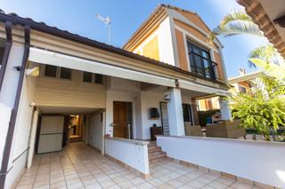Xalet a La Ñora. Moderno chalet en murcia con vistas y amplias zonas comunes port