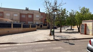 Rent Semi detached house in Alberca. Duplex con garaje para dos coches opcional 616652603