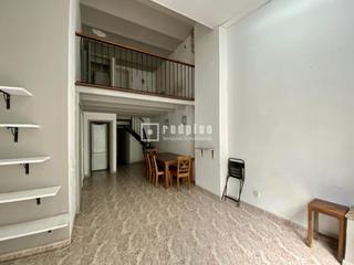 Appartement  Font honrada. Piso en planta baja en calle font honrada poble sec