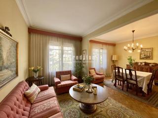 Pis  Paralelo. Oportunidad única en av. paralelo!