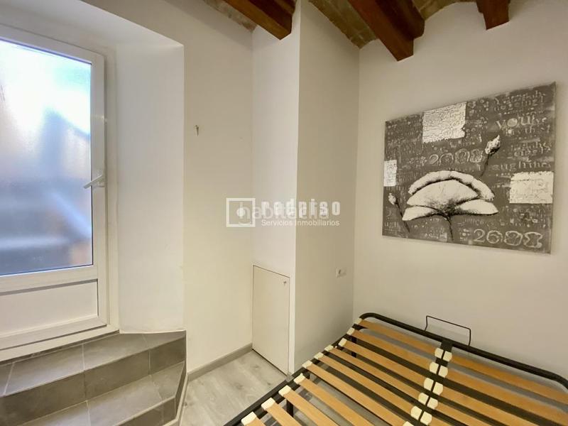 Foto 0d0959b5-6ee8-4e28-9088-3159502f4d59. Pis a Raval Barcelona