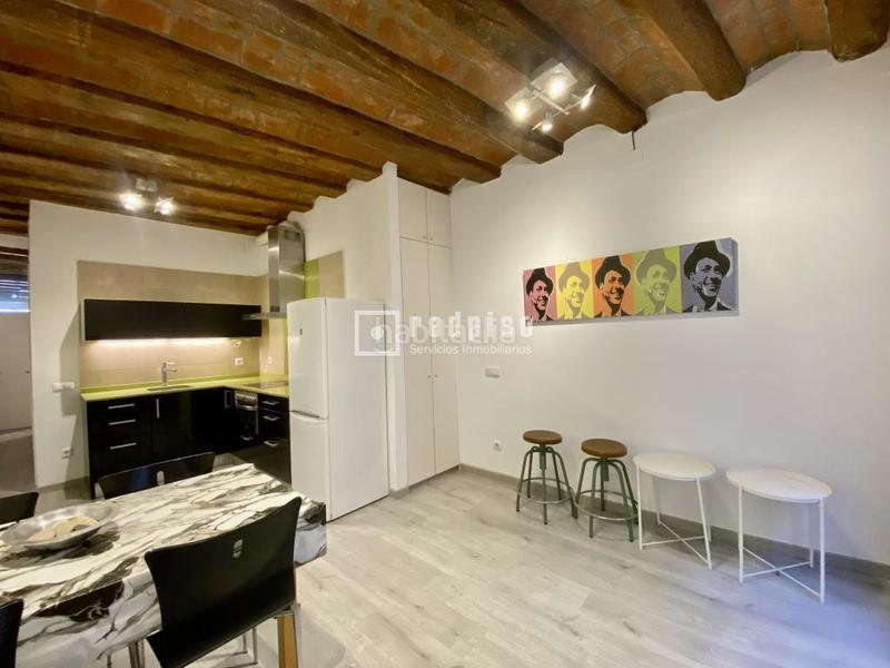 Foto 2af0c92e-fada-4cc0-ada2-56ba85836620. Pis a Raval Barcelona