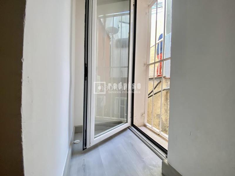 Foto 2f0049db-a54f-468b-83f4-7508fe5d7023. Pis a Raval Barcelona