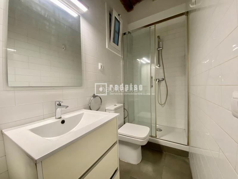 Foto 4c0a296d-2b3e-4c30-be2e-98bf20da362e. Pis a Raval Barcelona