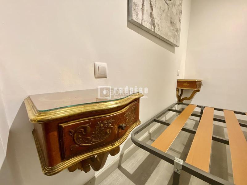 Foto aae1d0ad-cb88-4970-87f6-cf3e82527595. Pis a Raval Barcelona