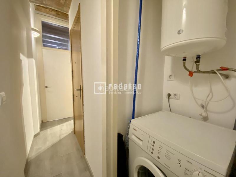 Foto e220204e-62c0-458f-8ebf-abf60701a622. Pis a Raval Barcelona