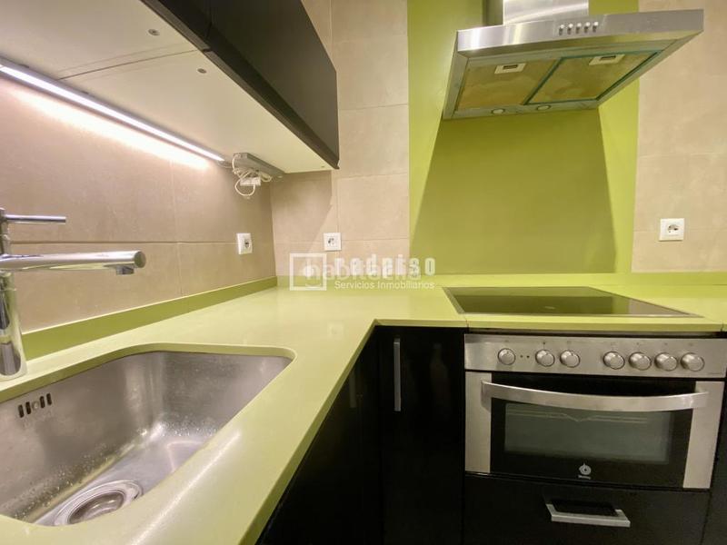 Foto eb3a2757-4334-4cf8-a421-086df8c0eacc. Pis a Raval Barcelona