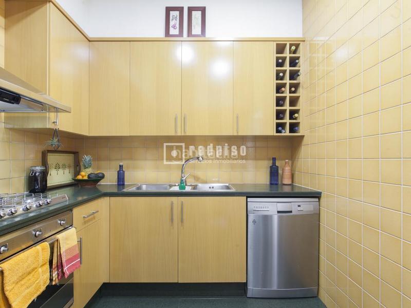 Foto 8e416471-0d6c-4d8d-8640-f02f18bd4dcb. Piso espectacular piso en el Gòtic! en Gòtic Barcelona