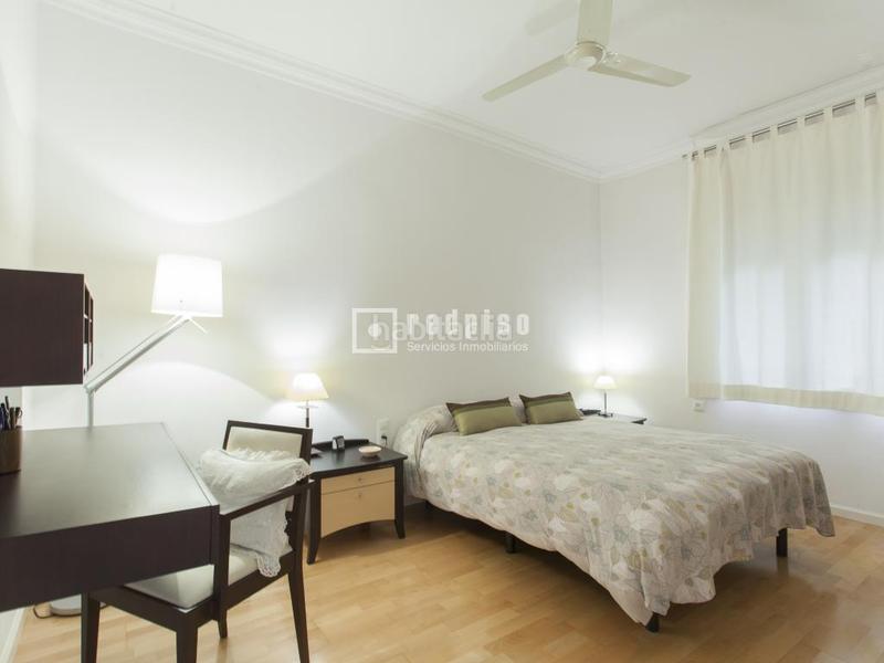 Foto e098445a-7eaf-4866-88b4-f873d9bed9f3. Piso espectacular piso en el Gòtic! en Gòtic Barcelona