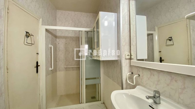 Foto 22e5b0d3-49c0-48f7-b014-4ae15eed79ae. Pis a Raval Barcelona