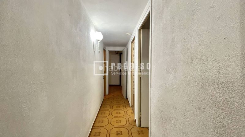 Foto 55662fe6-b21b-4d81-aa33-97bb897e8e63. Pis a Raval Barcelona