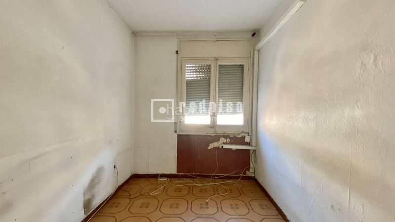 Foto bac2fd9e-b662-4a66-a1fd-b8b1bd8348e7. Pis a Raval Barcelona