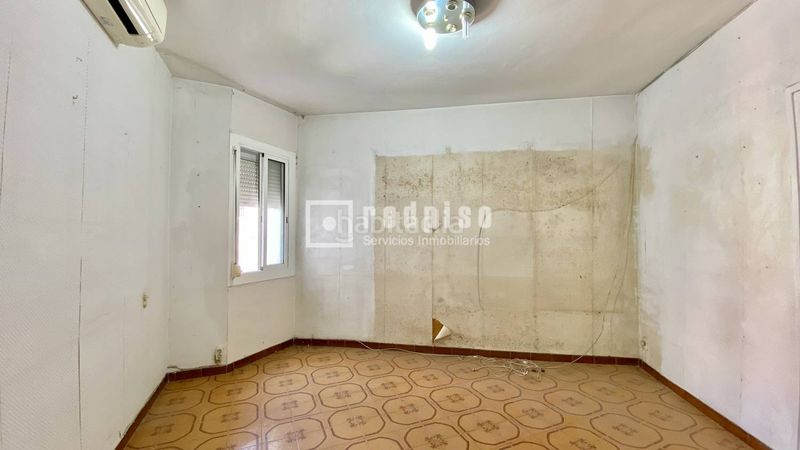 Foto dac21691-03da-444a-a06a-717753fe08c4. Pis a Raval Barcelona