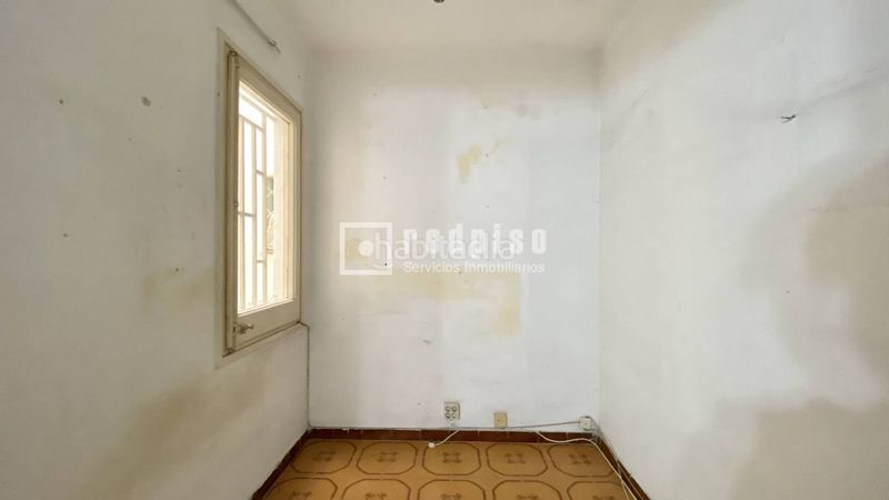 Foto f5d1f5f3-3a55-4b45-bf74-cc2c61f91d9a. Pis a Raval Barcelona