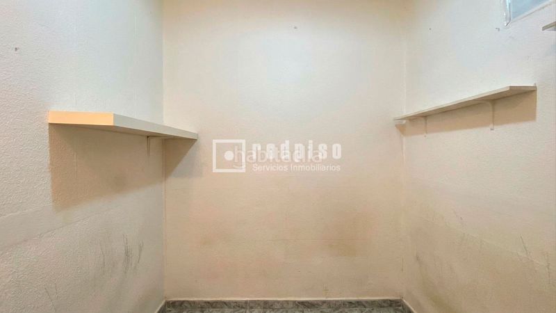 Foto 98bd37b9-65cb-4855-814e-916ca43d7d15. Pis a Raval Barcelona