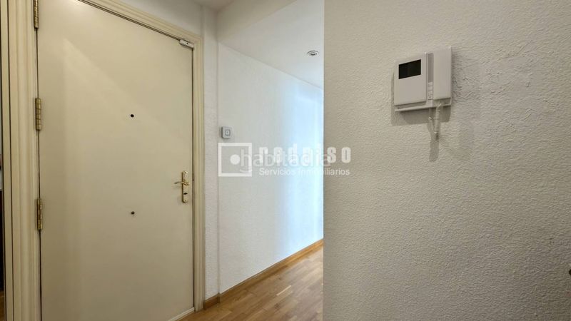 Foto 54719c06-e60a-418f-bf3a-ab300adcaa60. Pis a Hostafrancs Barcelona