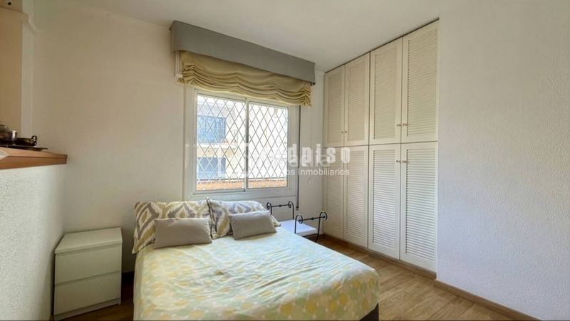 Foto c74a4c26-d99a-4a5b-93d4-ea6e1a82cb40. Pis a Hostafrancs Barcelona