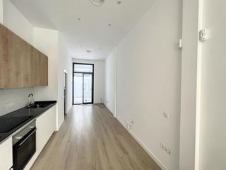 Etagenwohnung  Carrer carrer d'en fontrodona. Piso en venta en el poble sec