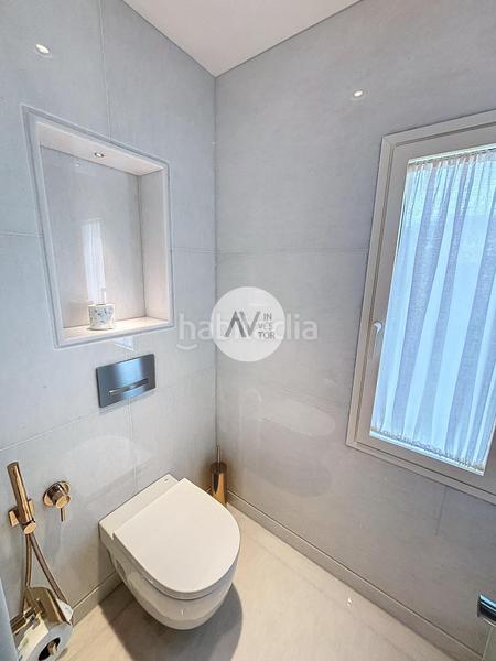 Foto be07269e-f0ee-4a91-b766-75588f7af858. Lloguer àtic amb calefacció aparcament piscina a Barcelona