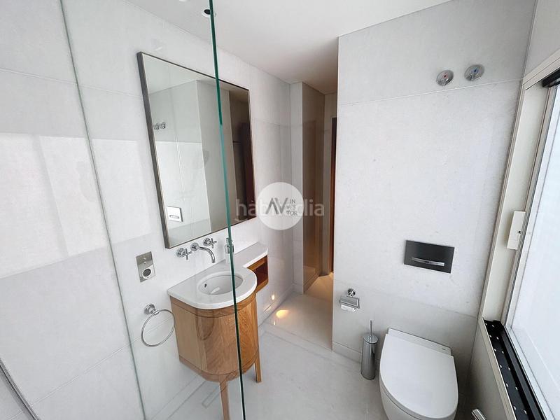 Foto e5c7d408-1087-4702-bfd9-68122f579c73. Location attique avec chauffage parking piscine dans Barcelona