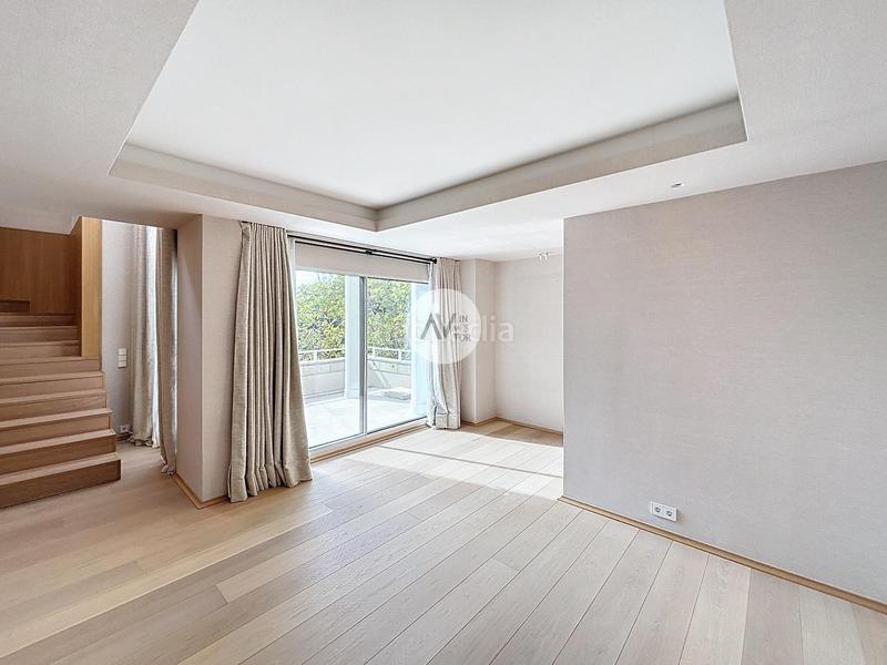 Foto e824b0bd-4b1c-4c2a-b3e5-c38647aa67cb. Location attique avec chauffage parking piscine dans Barcelona