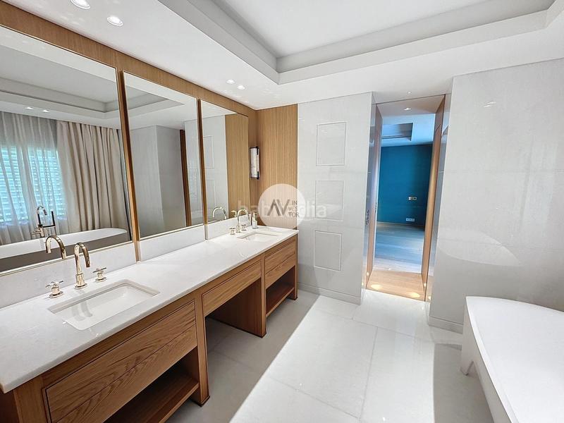Foto 3504fa46-4cbf-4a0d-ae2a-194fe53504f7. Rent penthouse with heating parking pool in Pedralbes Barcelona