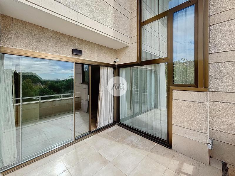 Foto deec2f4d-281b-47c8-a51f-6eadb8600f79. Rent penthouse with heating parking pool in Pedralbes Barcelona