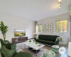 Appartement  Carrer manresa. Luminoso piso en venta en sant pere, santa caterina i la ribera